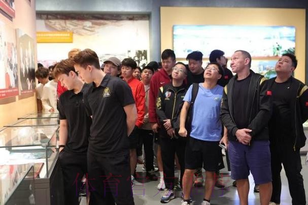 中国冰球协会开展爱国主义教育